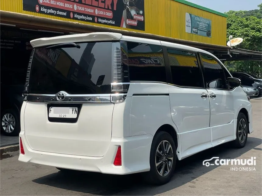 2019 Toyota Voxy MPV