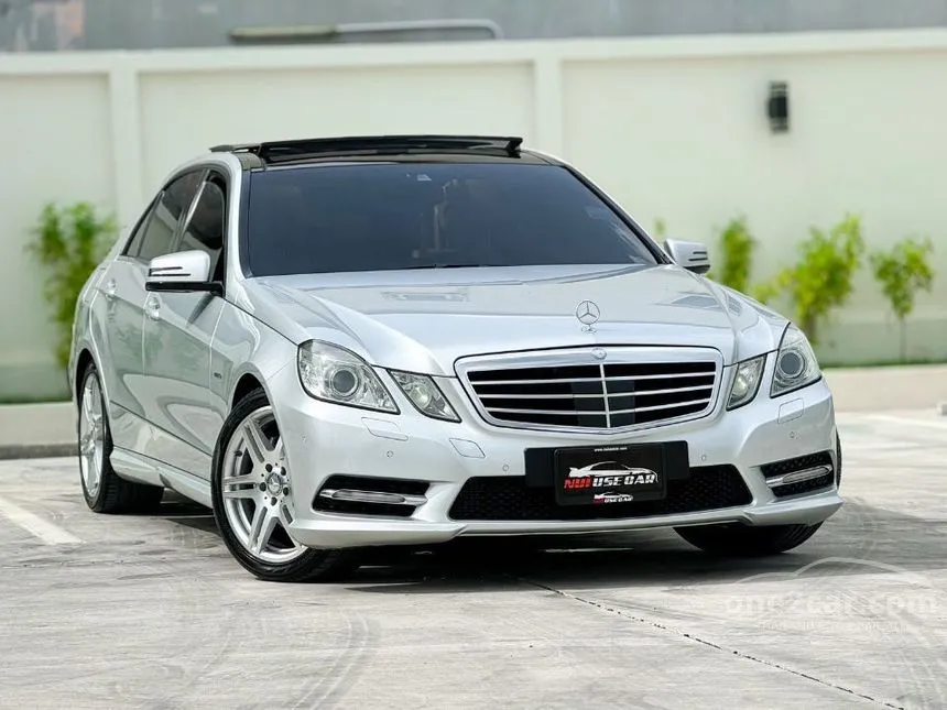 2012 Mercedes-Benz E250 CGI BlueEFFICIENCY Sedan