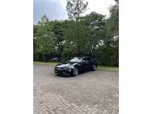 2023 Mercedes-Benz C300 2.0 AMG Line Sedan Black on Black Odo 15 Rb (TERMURAH)