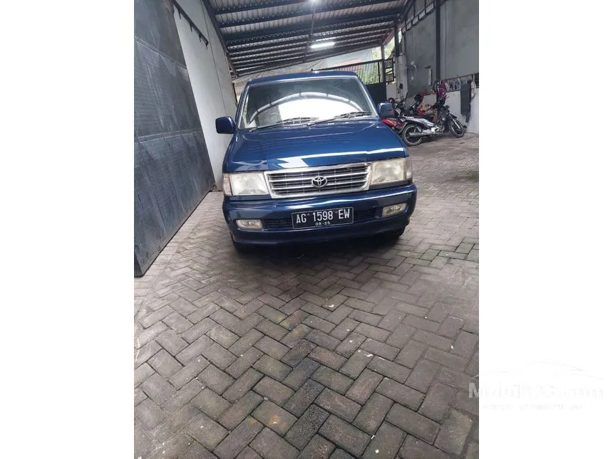 Jual Mobil Toyota Kijang 2000 Minibus GL Long (LGX) 2.4 di Jawa Timur Manual MPV Biru Rp 95.000.000