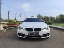 2017 BMW 320i 2.0 Sport Lci Facelift 2018 Putih Extended warranty Full Ors Like new