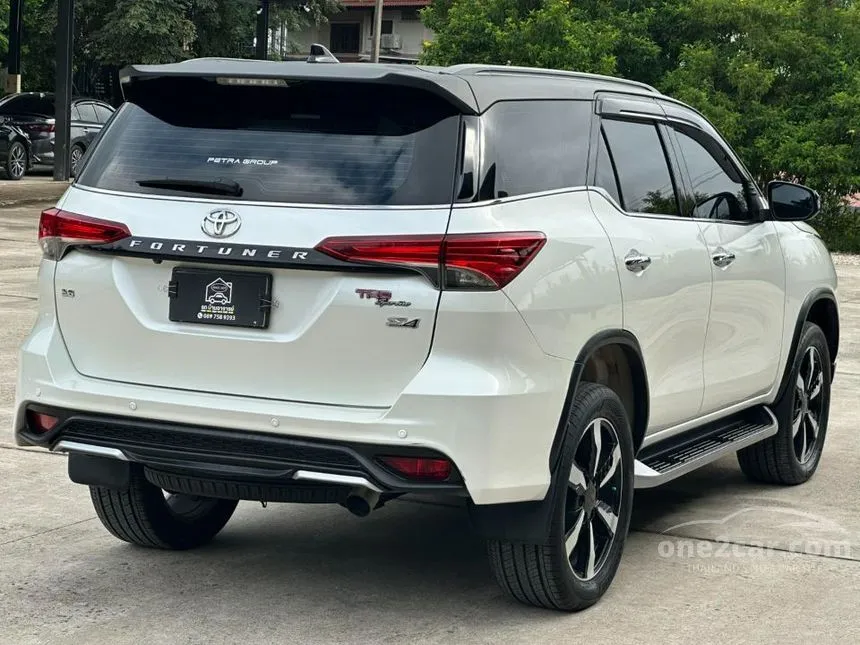 2019 Toyota FORTUNER TRD Sportivo (2-Tone) SUV