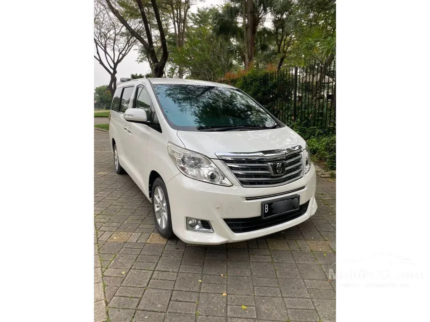 2012 Toyota Alphard X MPV