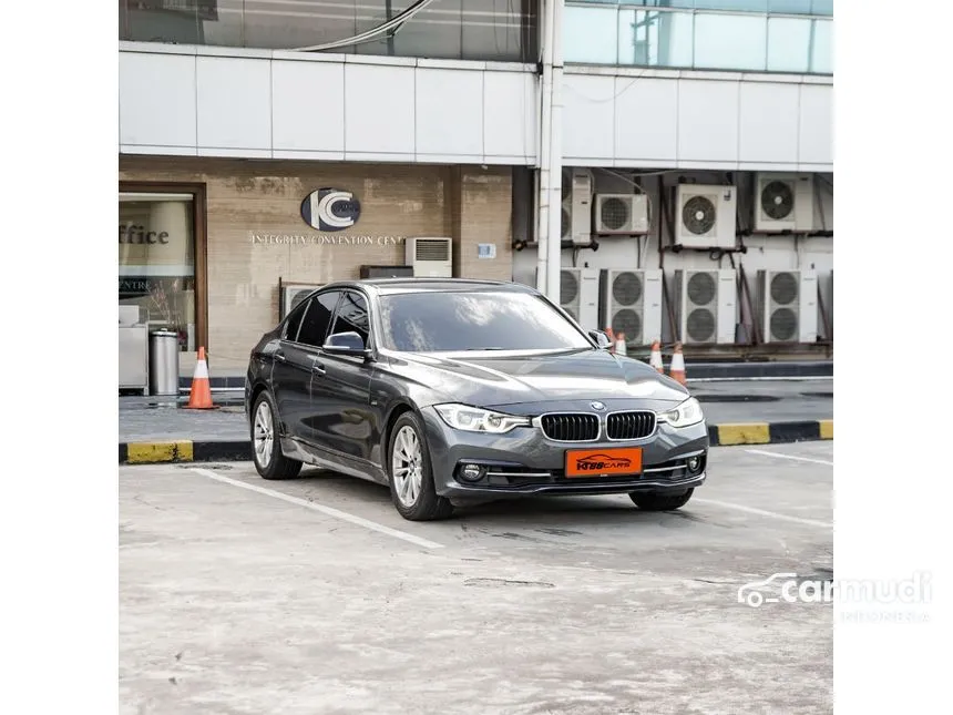 Jual Mobil BMW 320i 2018 Sport 2.0 di DKI Jakarta Automatic Sedan Abu
