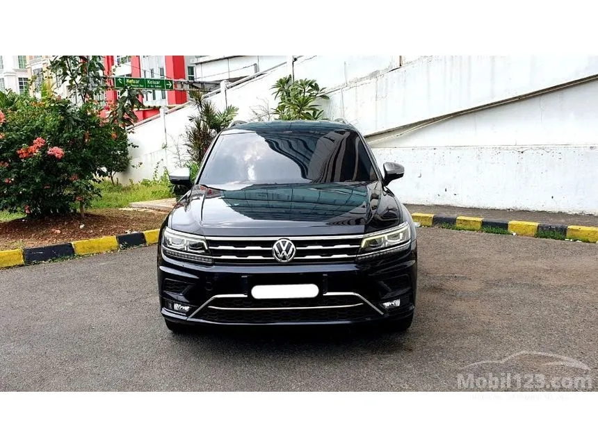Jual Mobil Volkswagen Tiguan 2020 TSI ALLSPACE 1.4 di DKI Jakarta Automatic SUV Hitam Rp 335.000.000