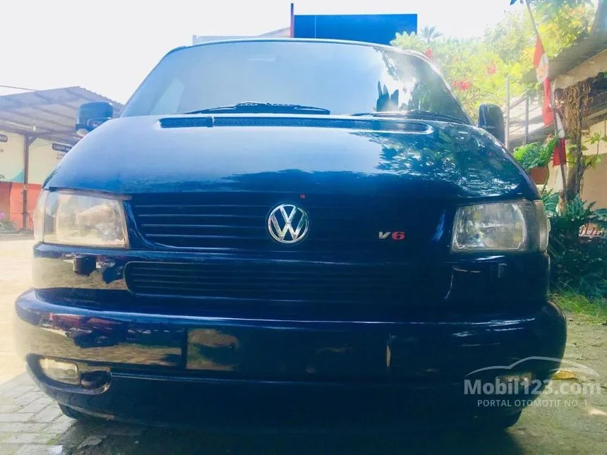 Jual Mobil Volkswagen Caravelle 2001 2.8 di DKI Jakarta Automatic Van Wagon Biru Rp 78.000.000