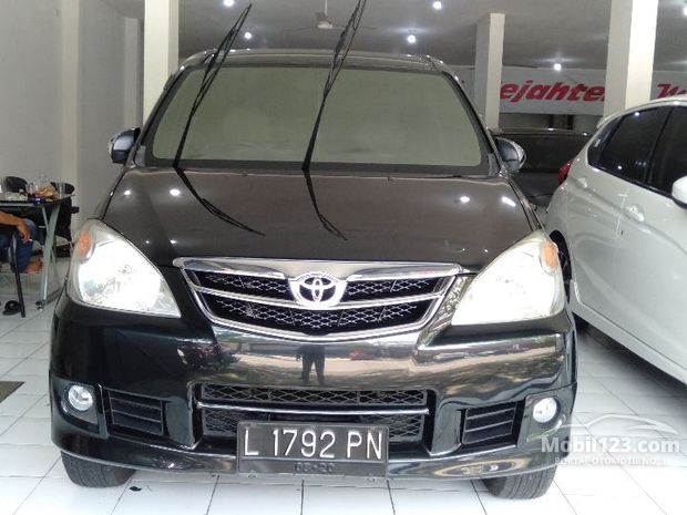 Toyota Avanza Mobil bekas dijual di Jawa-timur Indonesia Toyota Avanza Mobil bekas dijual di Jawa-timur Indonesia