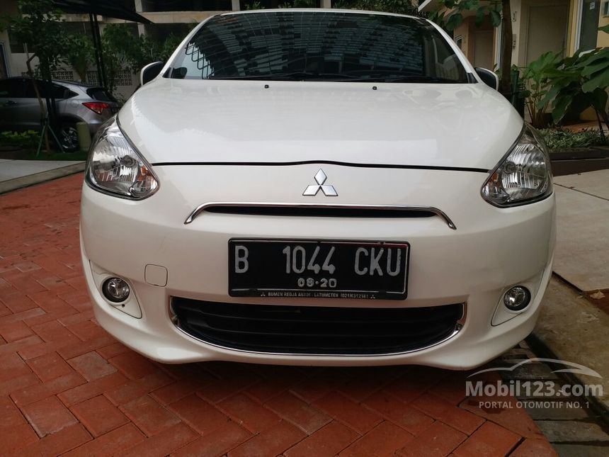Jual Mobil Mitsubishi Mirage 2015 Exceed 1 2 Di Banten Automatic Hatchback Putih Rp 123 000 000 3909685 Mobil123 Com