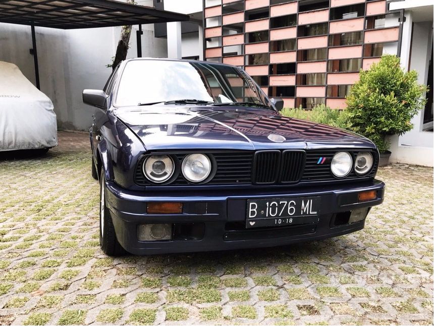 Jual Mobil  BMW  318i  1990 1 8 Manual 1 8 di DKI Jakarta 