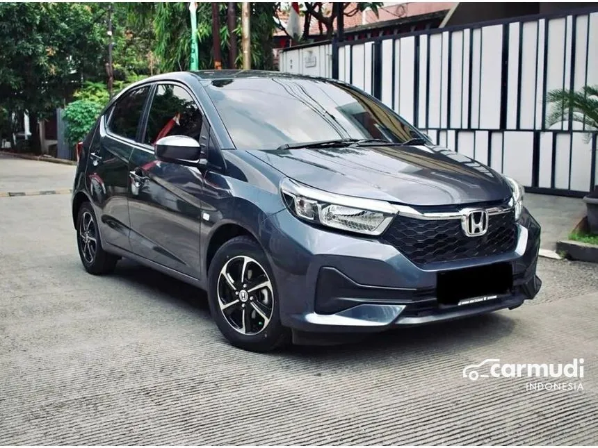 Jual Mobil Honda Brio 2024 E Satya 1.2 di Jawa Barat Automatic Hatchback Abu