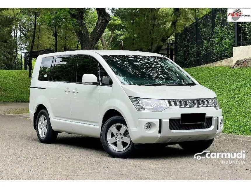 2015 Mitsubishi Delica D5 Van Wagon