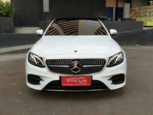 Mercedes Benz E300 2017 2.0 Avantgarde Sedan