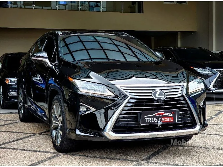 Jual Mobil Lexus RX200t 2017 2.0 di Jawa Timur Automatic SUV Hitam Rp 735.000.000