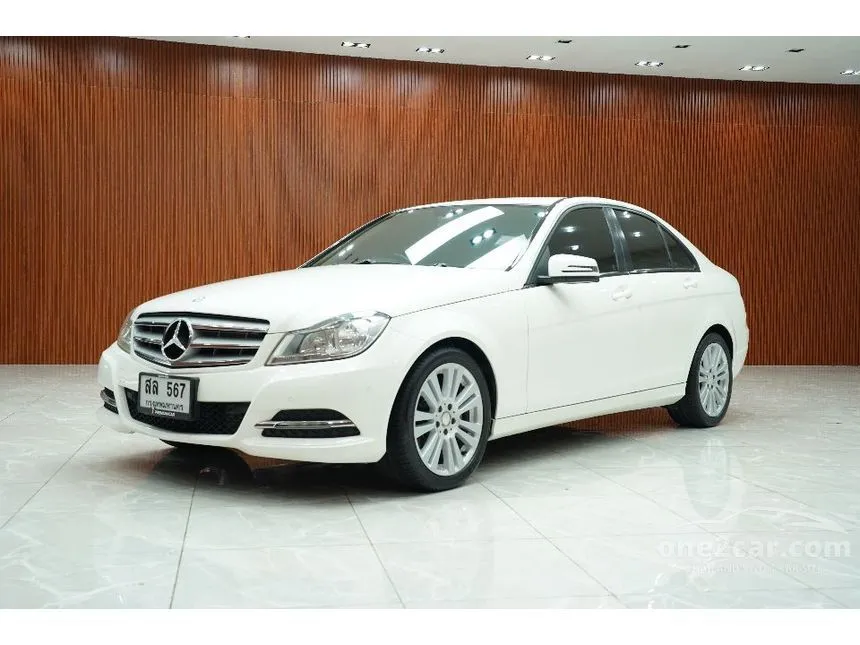 2013 Mercedes-Benz C220 Elegance CDI Sedan