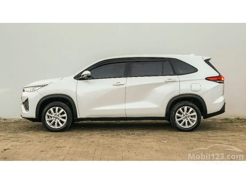 2023 Toyota Kijang Innova Zenix V (Premium Color) MPV