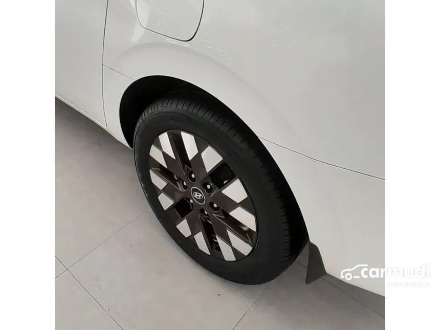 2025 Hyundai Staria Signature 7 MPV