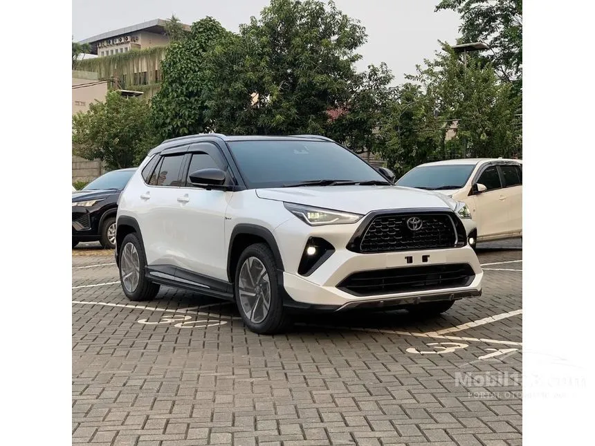 2026 Toyota Yaris Cross S HV with GR Parts Aero Pkg(Prem Clr) SUV