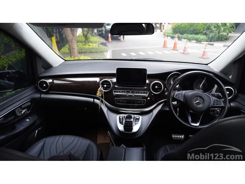 2019 Mercedes-Benz V260 LWB Van