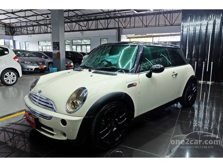 2005 Mini COOPER 3-Door Hatchback