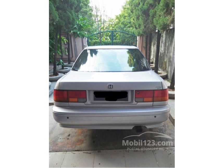 Jual Mobil  Honda  Accord  1993 2 0 di Sumatera Selatan 