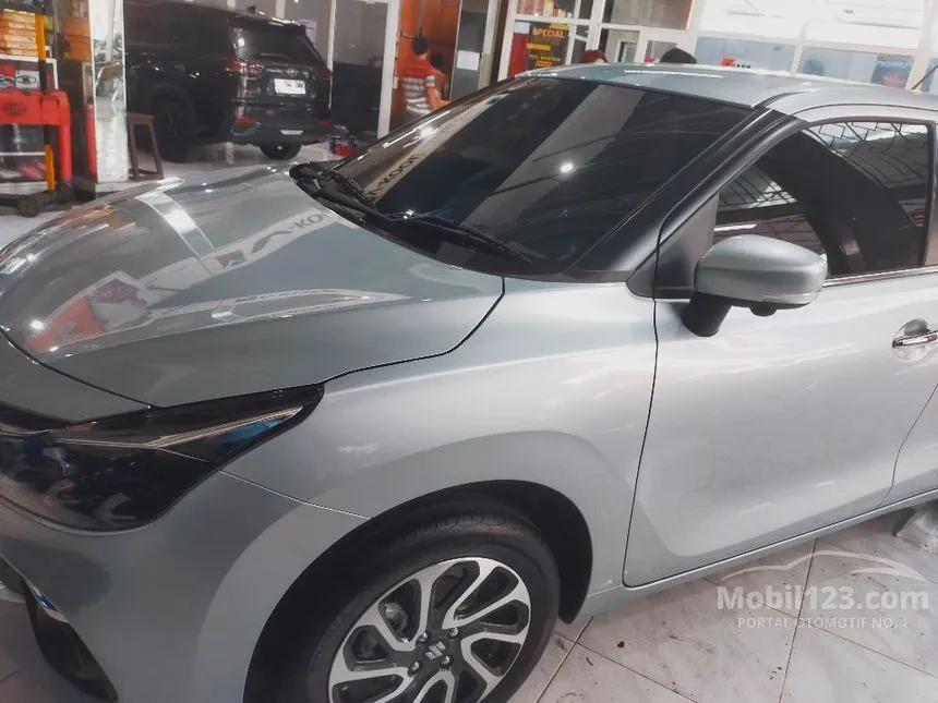 Jual Mobil Suzuki Baleno 2025 1.5 di Jawa Timur Automatic Hatchback Silver Rp 214.900.000