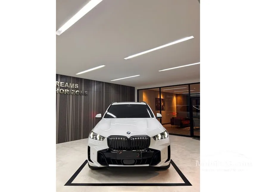 2025 BMW X5 xDrive40i M Sport SUV