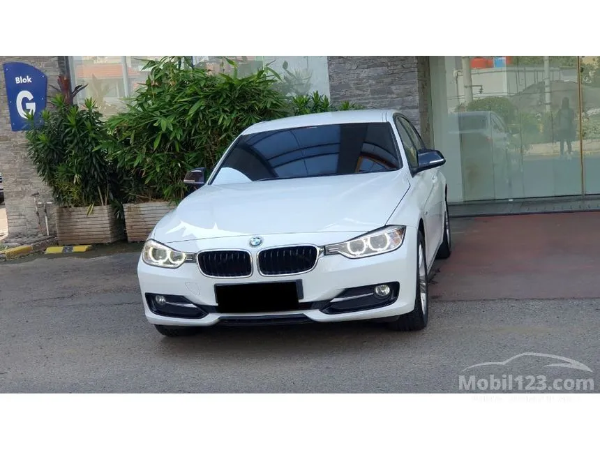 2015 BMW 320d Sport Sedan