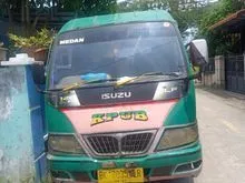 2004 Isuzu Elf 2.8 Minibus Minibus