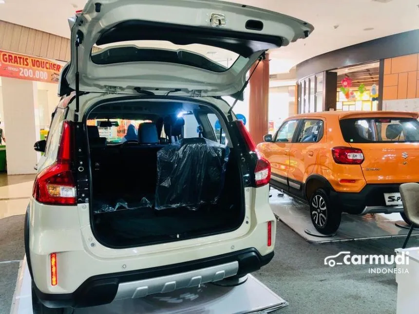 2025 Suzuki XL7 Alpha Hybrid (Two Tone) SUV