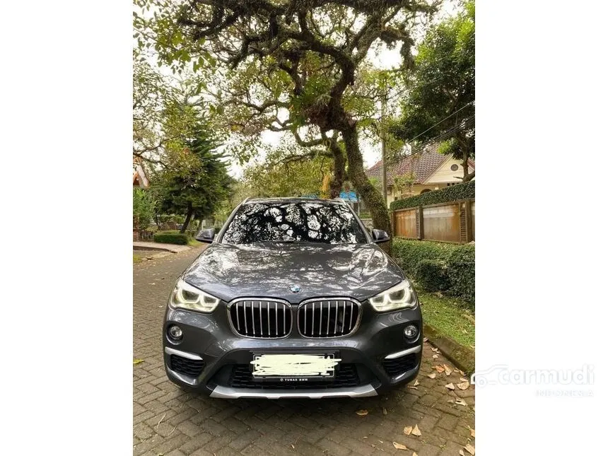 Jual Mobil BMW X1 2017 sDrive18i xLine 1.5 di Jawa Barat Automatic SUV Abu