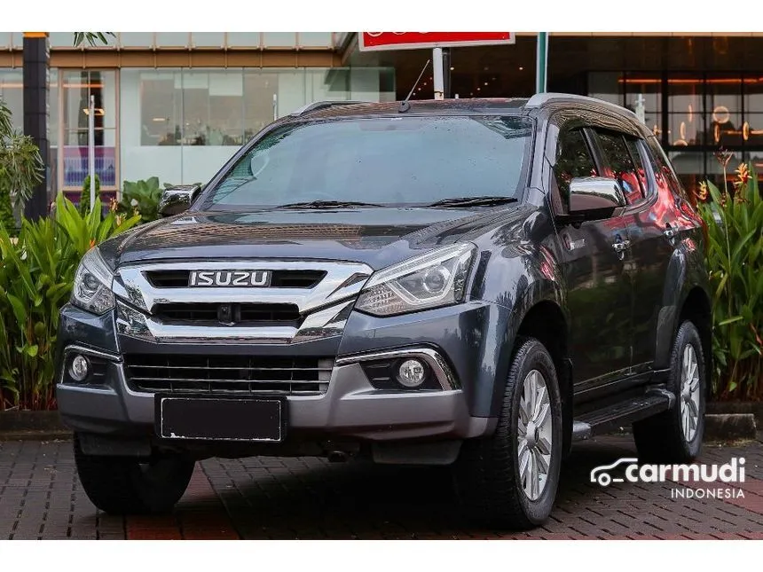 2017 Isuzu MU-X Premiere SUV