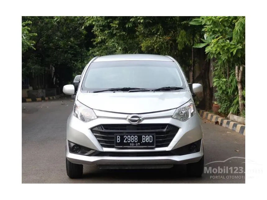 Jual Mobil Daihatsu Sigra 2017 D 1.0 di Banten Manual MPV Silver Rp 83.000.000
