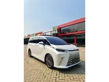 2023 Lexus LM350h 2.5 Van Wagon
