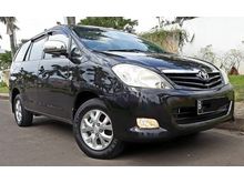 Toyota innova G MANUAL 2009 hitam KM 90.000 tgn 01 TERAWAT