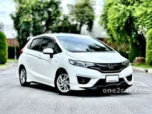 2016 Honda JAZZ 1.5 V+ Hatchback