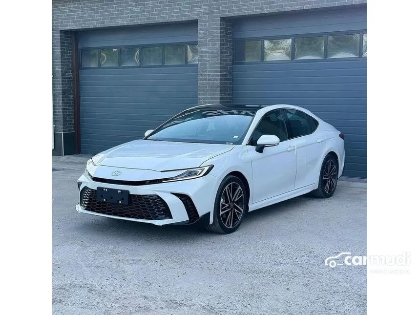 2025 Toyota Camry HEV (Premium Color) Sedan