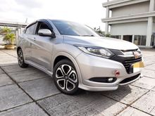 Honda HR-V 1.8 Prestige CVT 2016 Silver. Tgn 1, TV Floating, Kondisi Terawat.