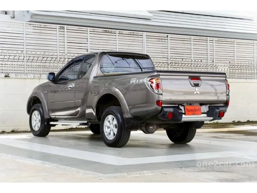 2014 Mitsubishi TRITON GLS Plus Mega Cab Pickup
