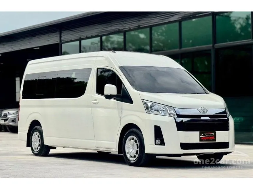 2023 Toyota Commuter Van