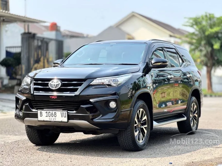 2019 Toyota Fortuner SRZ TRD 4X2 SUV