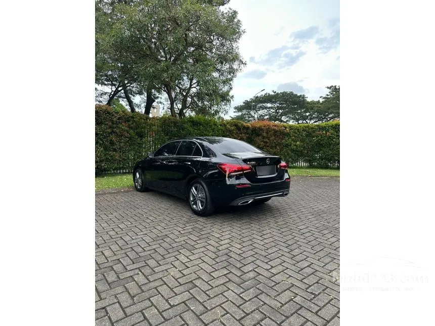 2021 Mercedes-Benz A200 progressive line Sedan