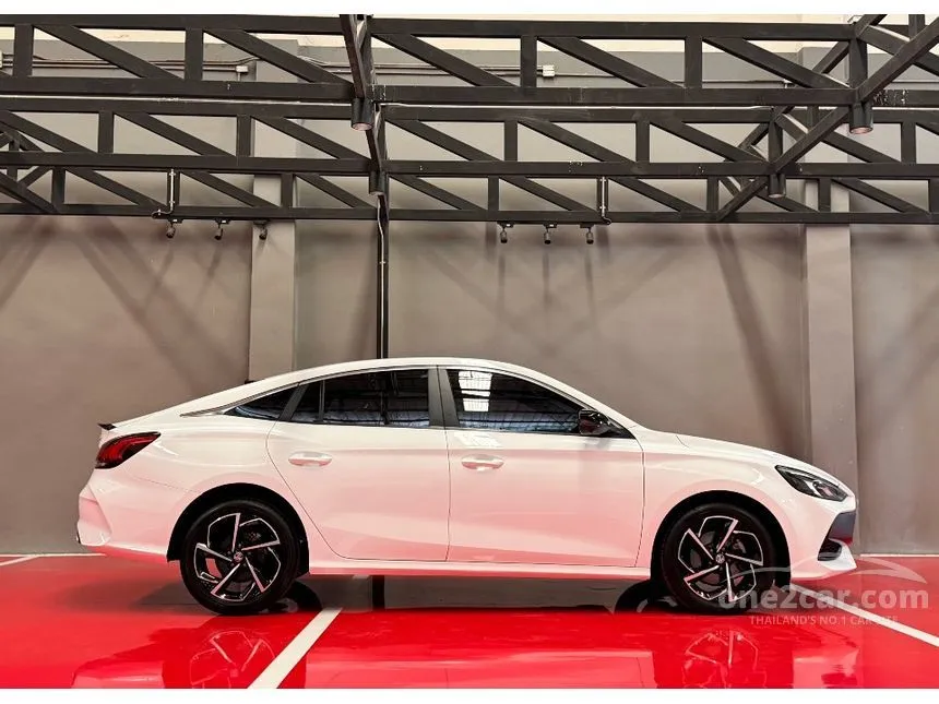 2023 MG MG5 X Sedan