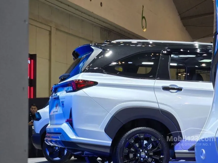 2025 Toyota Veloz Q (Premium Color) MPV