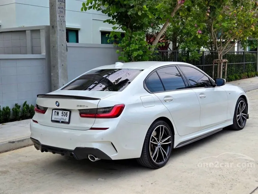 2020 BMW 330e M Sport Sedan