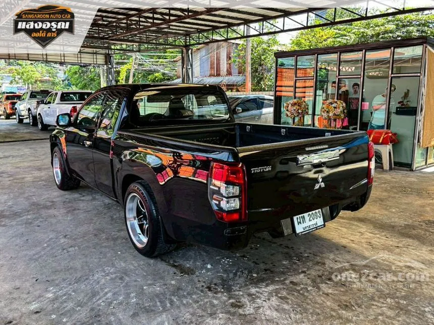 2020 Mitsubishi TRITON GLX Mega Cab Pickup