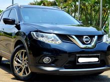 2014 Nissan X-Trail 2.5 T32 SUV hitam dp 70 jt pajak panjang 1 thn