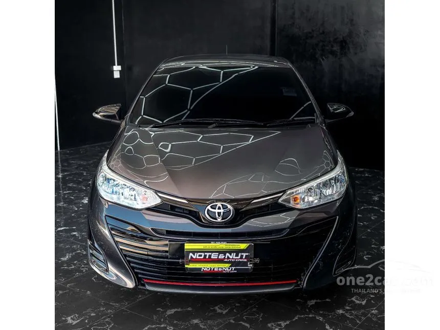 2020 Toyota Yaris Ativ Mid Sedan