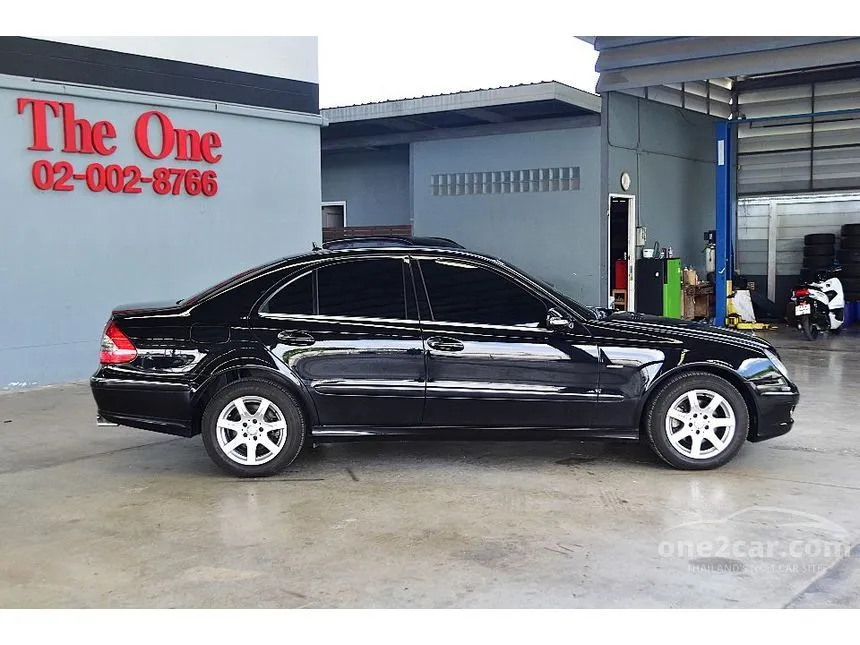 2009 Mercedes-Benz E200 NGT Sedan