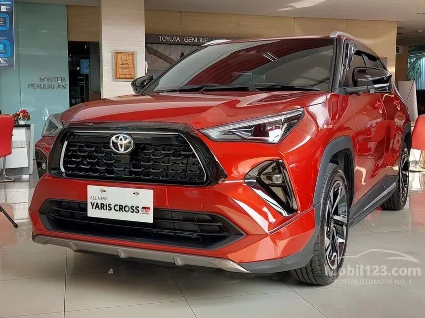 Jual Mobil Toyota Yaris Cross 2023 S 1.5 di DKI Jakarta Automatic Wagon Marun Rp 353.299.000