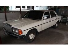 1984 Mercedes-Benz 230E 2.3 W123 Sedan MT